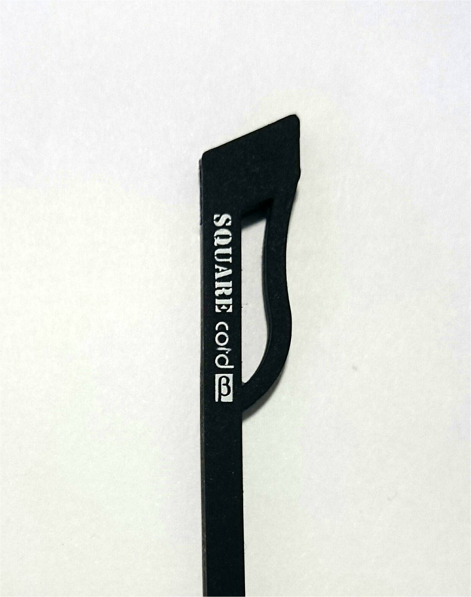 eyewear retainer